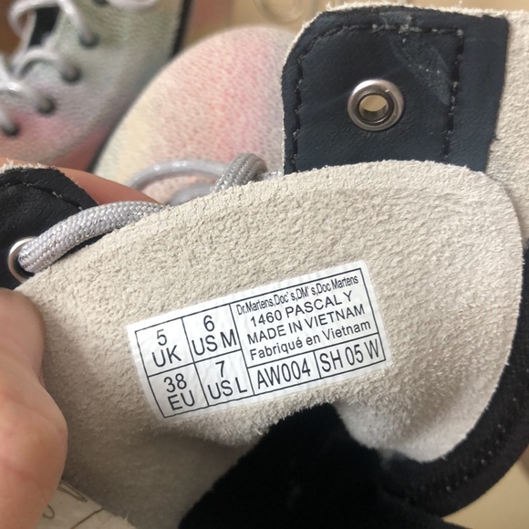 Dr Martens Eye Boot Sand Rainbow Metallic Ray Lace Up Boots - Picture 7 of 7